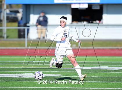 Thumbnail 3 in Immaculate vs. Avon (CIAC Class L Final) photogallery.