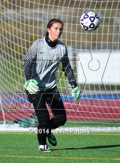 Thumbnail 3 in Immaculate vs. Avon (CIAC Class L Final) photogallery.