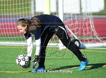 Thumbnail 2 in Immaculate vs. Avon (CIAC Class L Final) photogallery.