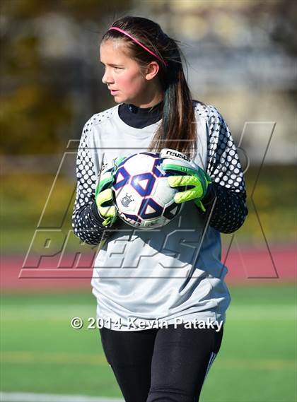 Thumbnail 3 in Immaculate vs. Avon (CIAC Class L Final) photogallery.