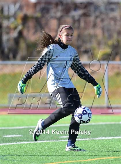 Thumbnail 3 in Immaculate vs. Avon (CIAC Class L Final) photogallery.