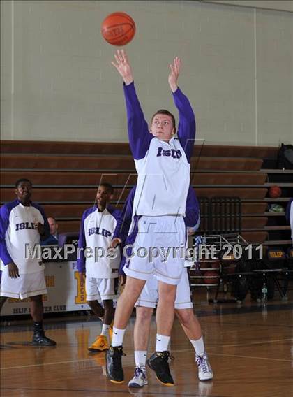 Thumbnail 1 in Sayville @ Islip photogallery.