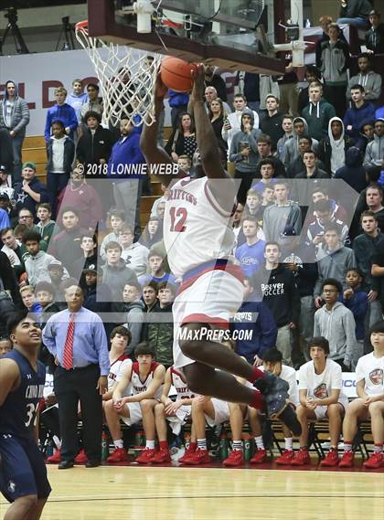 Thumbnail 3 in Chino Hills vs. Spartanburg Day (Spalding Hoophall Classic) photogallery.