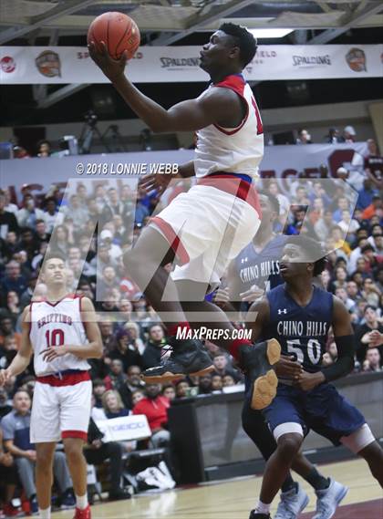 Thumbnail 3 in Chino Hills vs. Spartanburg Day (Spalding Hoophall Classic) photogallery.