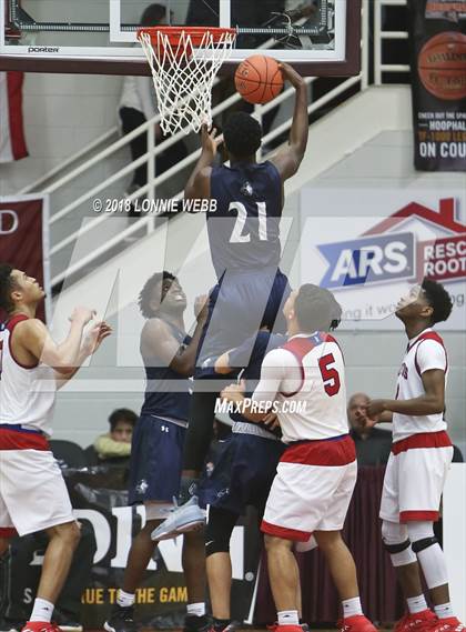 Thumbnail 2 in Chino Hills vs. Spartanburg Day (Spalding Hoophall Classic) photogallery.