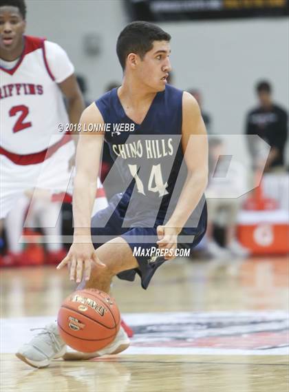Thumbnail 1 in Chino Hills vs. Spartanburg Day (Spalding Hoophall Classic) photogallery.