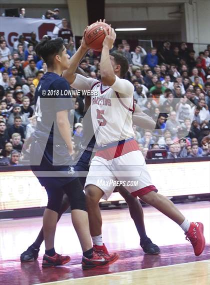 Thumbnail 2 in Chino Hills vs. Spartanburg Day (Spalding Hoophall Classic) photogallery.