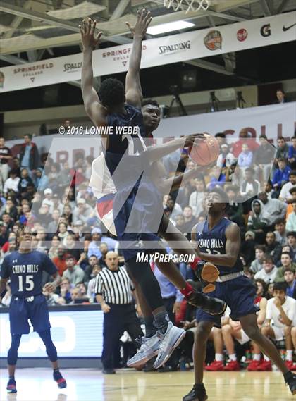 Thumbnail 1 in Chino Hills vs. Spartanburg Day (Spalding Hoophall Classic) photogallery.