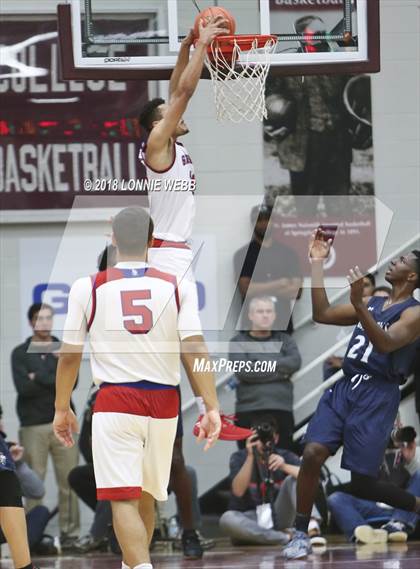 Thumbnail 3 in Chino Hills vs. Spartanburg Day (Spalding Hoophall Classic) photogallery.