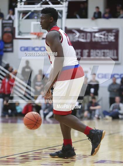 Thumbnail 2 in Chino Hills vs. Spartanburg Day (Spalding Hoophall Classic) photogallery.