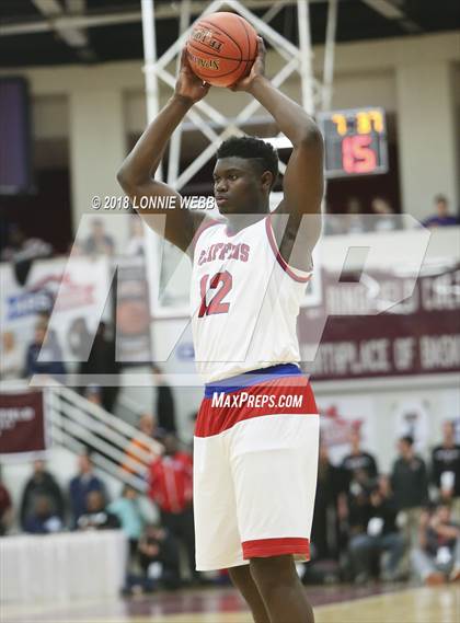 Thumbnail 1 in Chino Hills vs. Spartanburg Day (Spalding Hoophall Classic) photogallery.