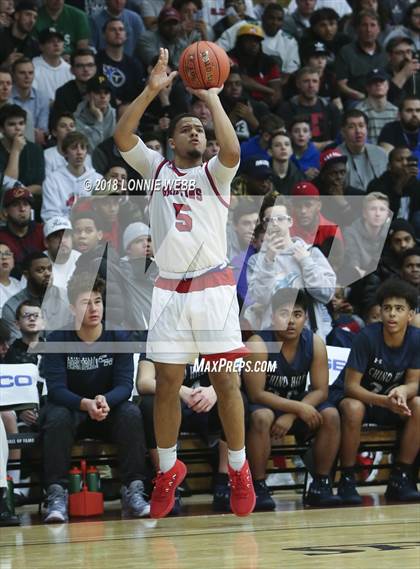 Thumbnail 3 in Chino Hills vs. Spartanburg Day (Spalding Hoophall Classic) photogallery.