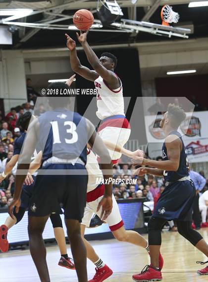 Thumbnail 2 in Chino Hills vs. Spartanburg Day (Spalding Hoophall Classic) photogallery.