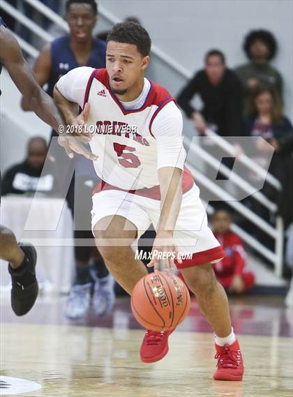Thumbnail 3 in Chino Hills vs. Spartanburg Day (Spalding Hoophall Classic) photogallery.