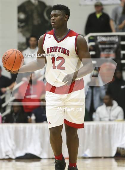 Thumbnail 1 in Chino Hills vs. Spartanburg Day (Spalding Hoophall Classic) photogallery.
