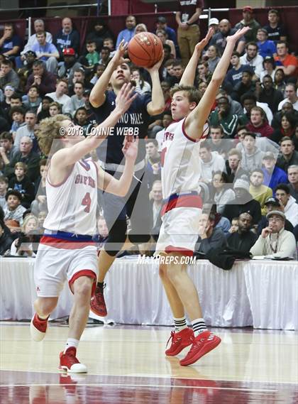 Thumbnail 2 in Chino Hills vs. Spartanburg Day (Spalding Hoophall Classic) photogallery.