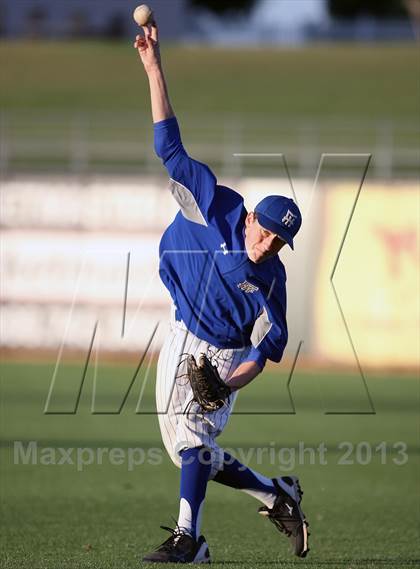 Thumbnail 2 in Empire vs. Fountain Hills (AIA D3 Final) photogallery.