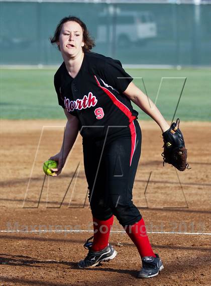 Thumbnail 2 in North vs Golden Valley (Mira Monte Invitational) photogallery.