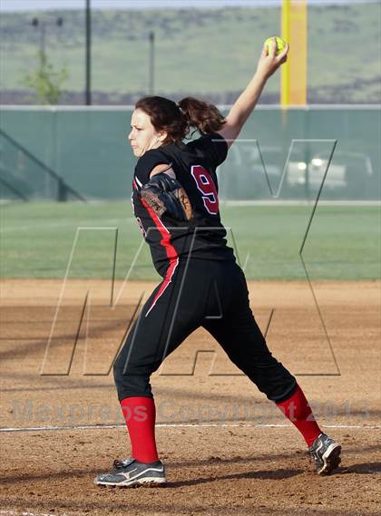 Thumbnail 3 in North vs Golden Valley (Mira Monte Invitational) photogallery.