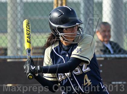 Thumbnail 2 in North vs Golden Valley (Mira Monte Invitational) photogallery.