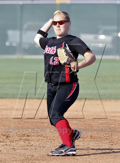 Thumbnail 1 in North vs Golden Valley (Mira Monte Invitational) photogallery.