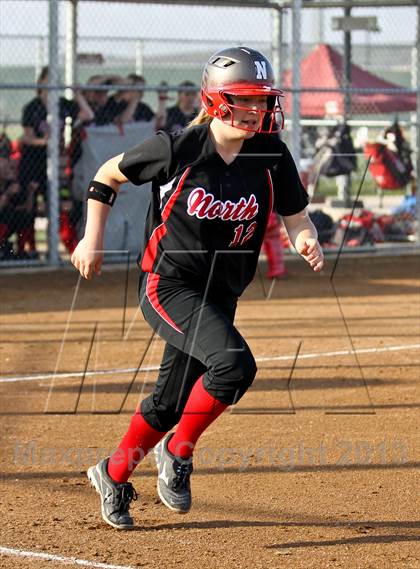 Thumbnail 2 in North vs Golden Valley (Mira Monte Invitational) photogallery.