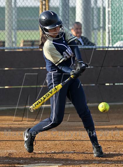Thumbnail 3 in North vs Golden Valley (Mira Monte Invitational) photogallery.
