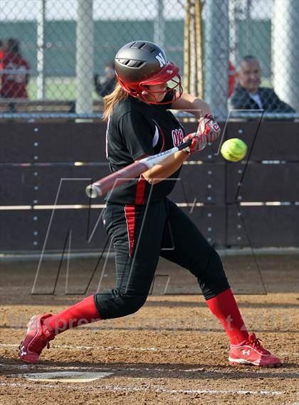 Thumbnail 1 in North vs Golden Valley (Mira Monte Invitational) photogallery.
