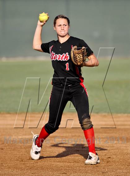 Thumbnail 1 in North vs Golden Valley (Mira Monte Invitational) photogallery.