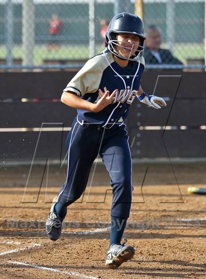 Thumbnail 3 in North vs Golden Valley (Mira Monte Invitational) photogallery.