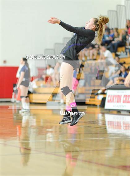 Thumbnail 1 in Carlsbad vs. Village Christian (HUDL SoCal Invite) photogallery.