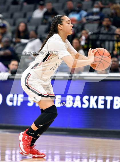 Thumbnail 1 in Windward vs. Salesian College Preparatory (CIF State D1 Final) photogallery.
