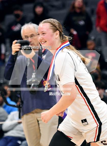 Thumbnail 1 in Windward vs. Salesian College Preparatory (CIF State D1 Final) photogallery.