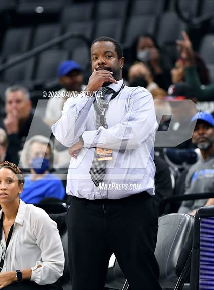 Thumbnail 1 in Windward vs. Salesian College Preparatory (CIF State D1 Final) photogallery.