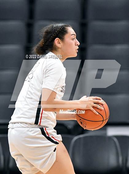 Thumbnail 1 in Windward vs. Salesian College Preparatory (CIF State D1 Final) photogallery.