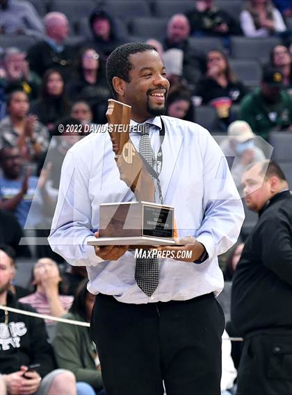 Thumbnail 1 in Windward vs. Salesian College Preparatory (CIF State D1 Final) photogallery.