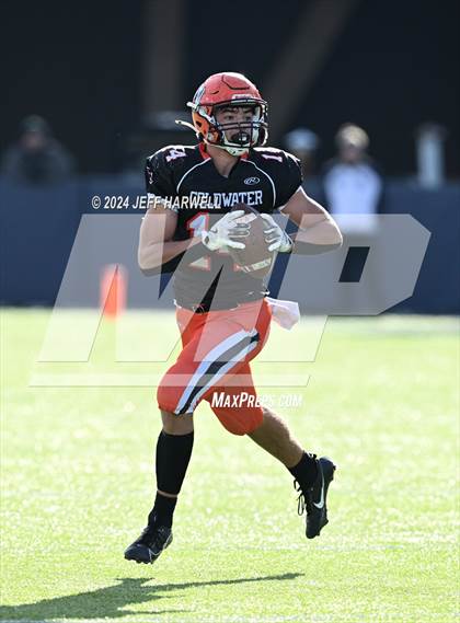 Thumbnail 2 in Kirtland vs. Coldwater (OHSAA Division 6 Final) photogallery.