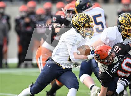 Thumbnail 2 in Kirtland vs. Coldwater (OHSAA Division 6 Final) photogallery.