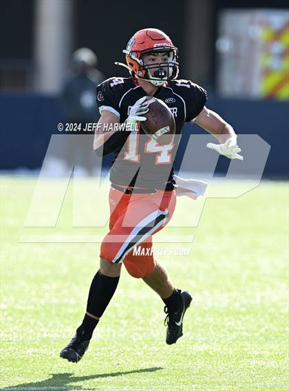 Thumbnail 2 in Kirtland vs. Coldwater (OHSAA Division 6 Final) photogallery.