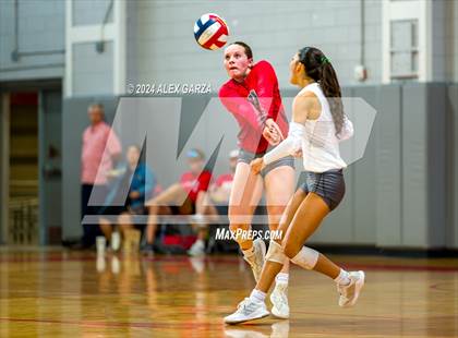 Thumbnail 1 in Reagan @ LEE photogallery.
