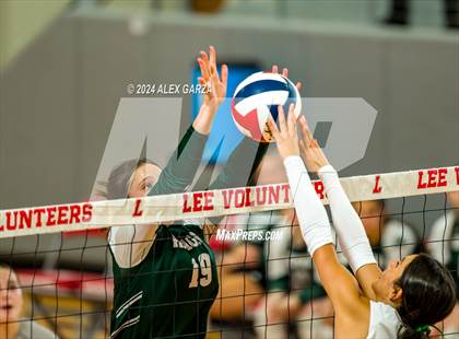 Thumbnail 1 in Reagan @ LEE photogallery.