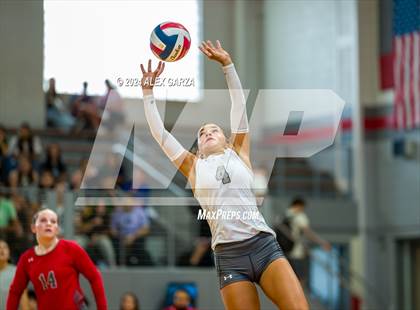 Thumbnail 1 in Reagan @ LEE photogallery.