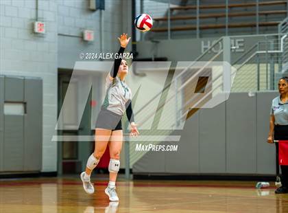 Thumbnail 3 in Reagan @ LEE photogallery.