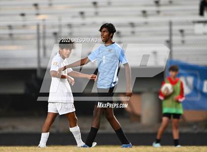 Thumbnail 1 in Apex @ Panther Creek photogallery.