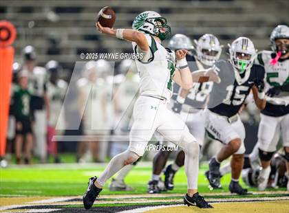 Thumbnail 1 in Pleasant Grove vs. Canton (UIL 4A D2 Area) photogallery.