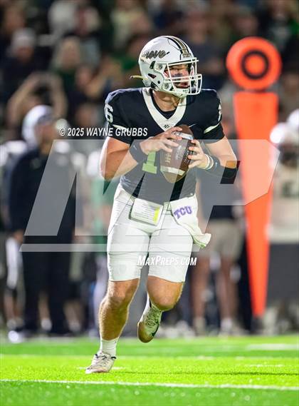 Thumbnail 2 in Pleasant Grove vs. Canton (UIL 4A D2 Area) photogallery.