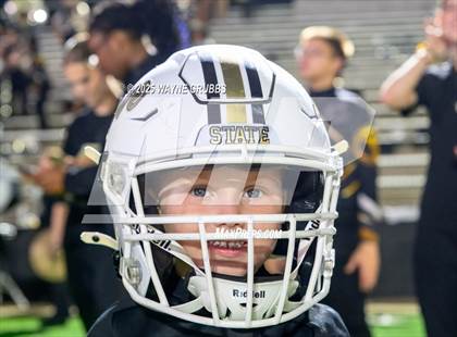 Thumbnail 1 in Pleasant Grove vs. Canton (UIL 4A D2 Area) photogallery.