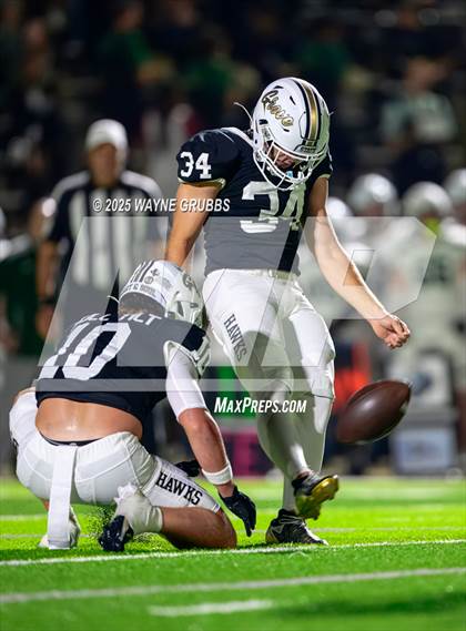 Thumbnail 2 in Pleasant Grove vs. Canton (UIL 4A D2 Area) photogallery.