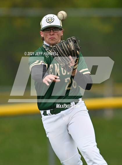 Thumbnail 3 in GlenOak @ Louisville photogallery.
