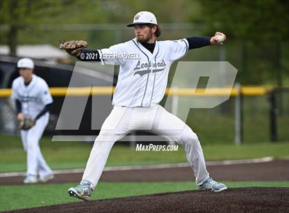 Thumbnail 3 in GlenOak @ Louisville photogallery.